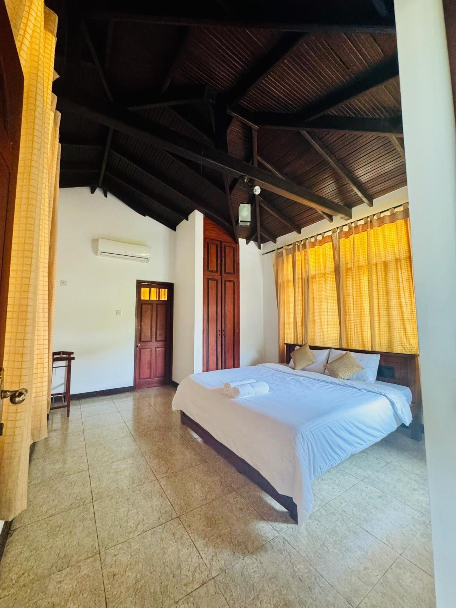 Skylight Villa Канди Экстерьер фото